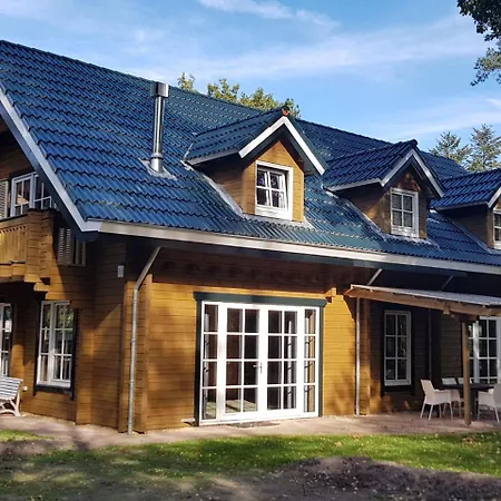 Casa de Férias Beautiful House On The Edge Of The Forest